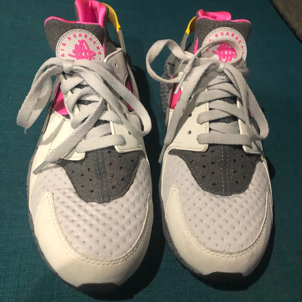 Nike Huarache sz 9